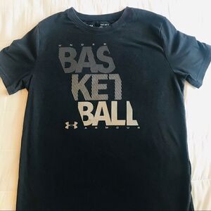 Under Armour boys basketball shirt size YLG